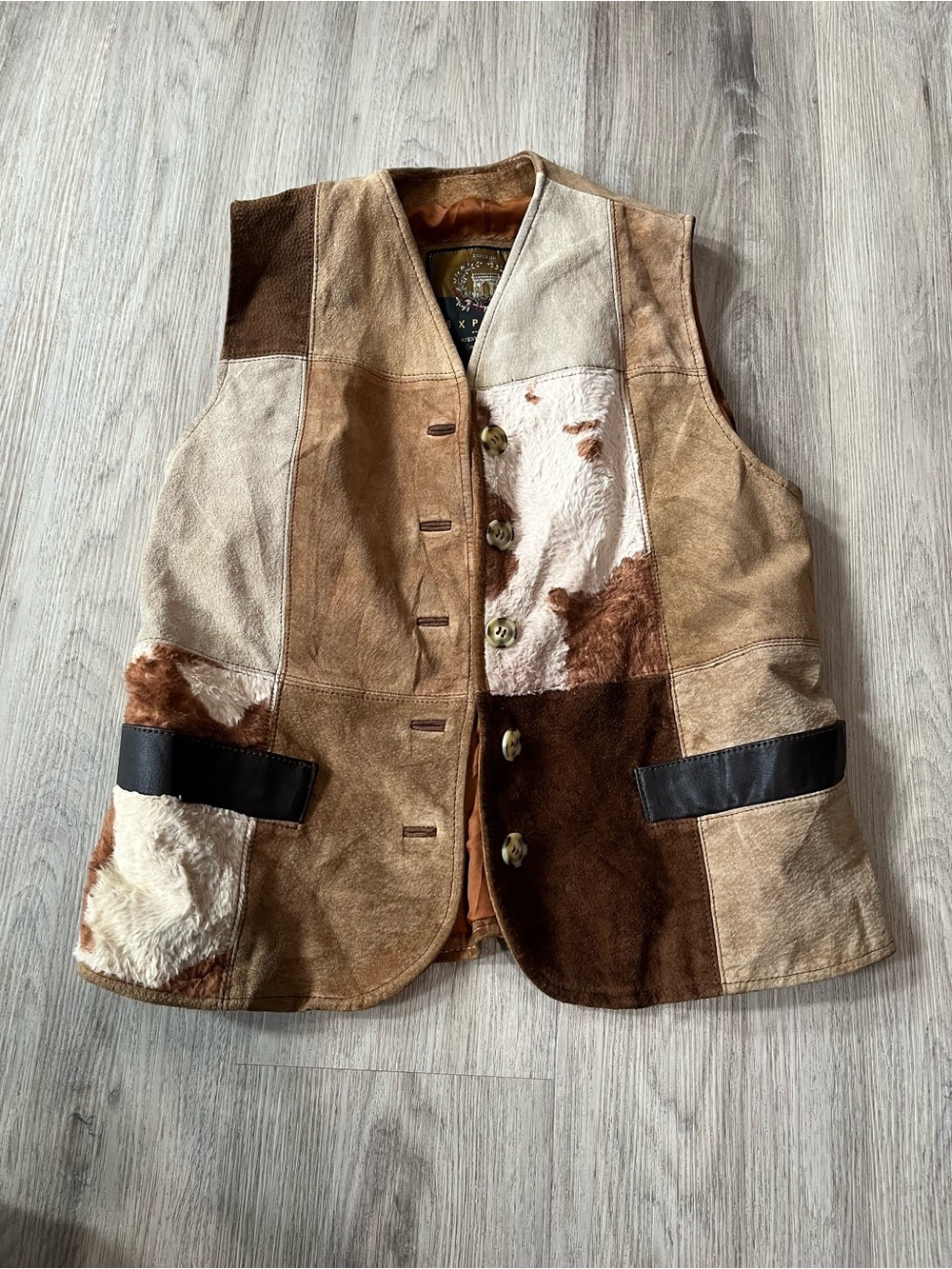 Vintage Express Suede Avenue cowhide patchwork western vest Leather. Small.
